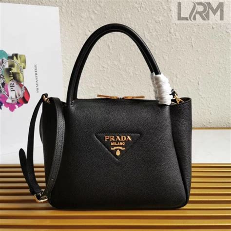 prada 1bc145|Black Small Leather Handbag .